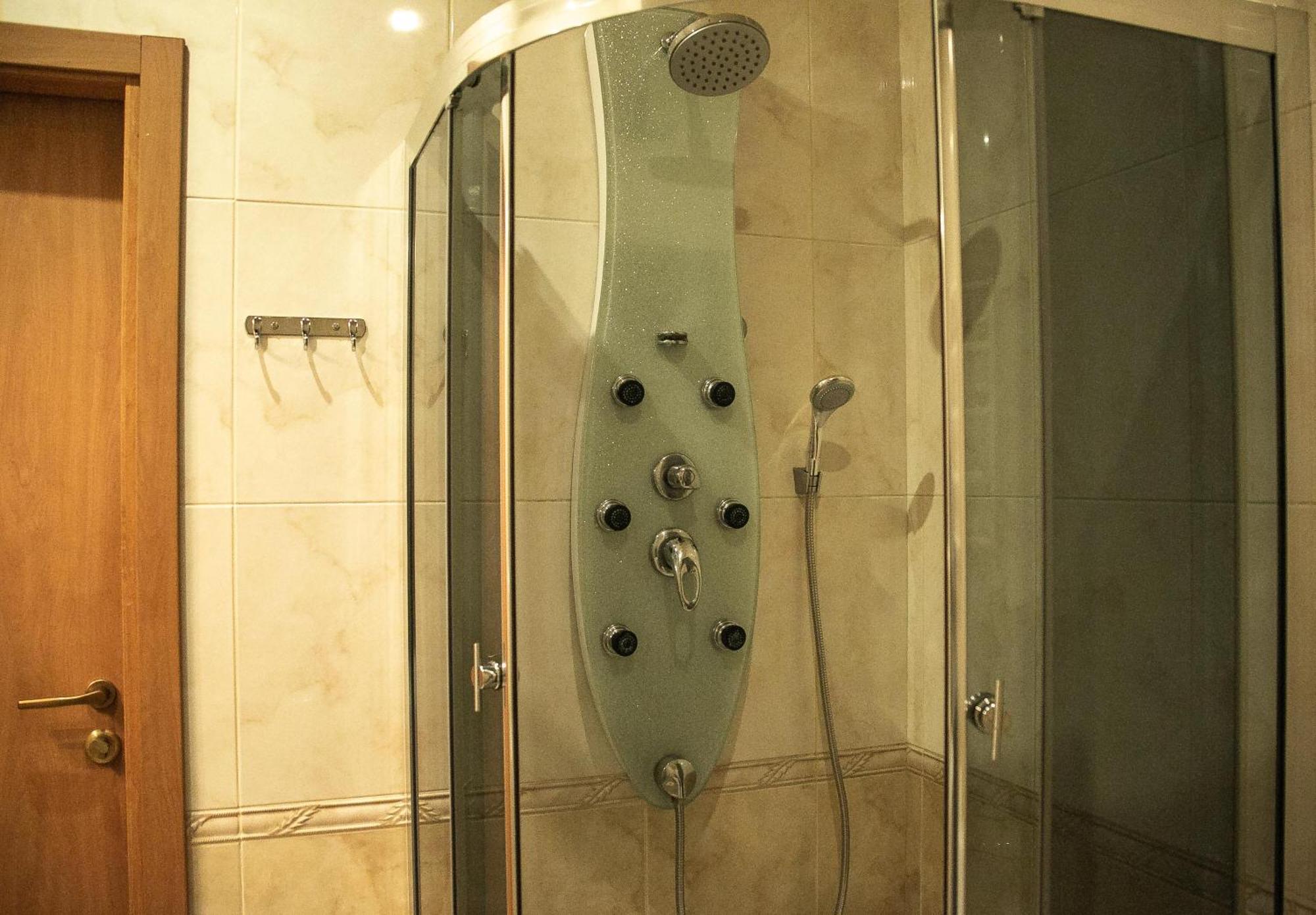 Doba In Ua Most-Sity Apartments Dniepropietrowsk Zewnętrze zdjęcie